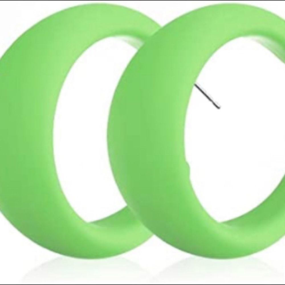 Green acrylic fashion hoops